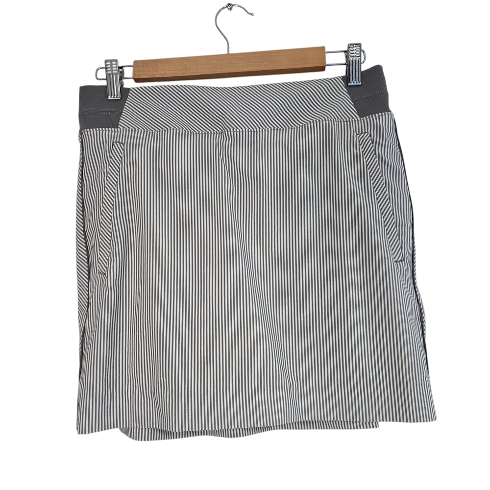 Athleta Brooklyn Mid rise skort in white Grey stripes Athleasure Summer Sport - Picture 3 of 11